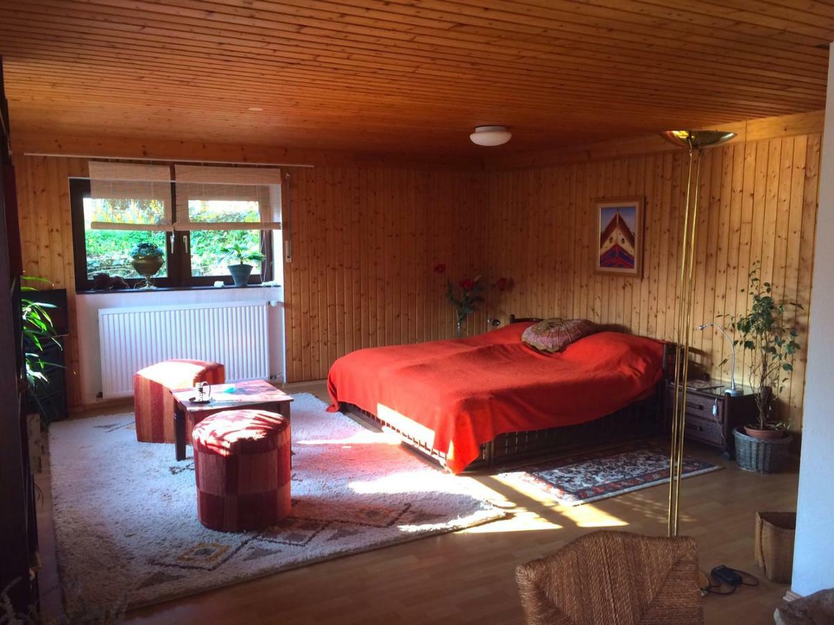 Schones Zimmer In Gimmeldingen/ Konigsbach Neustadt an der Weinstraße Екстериор снимка